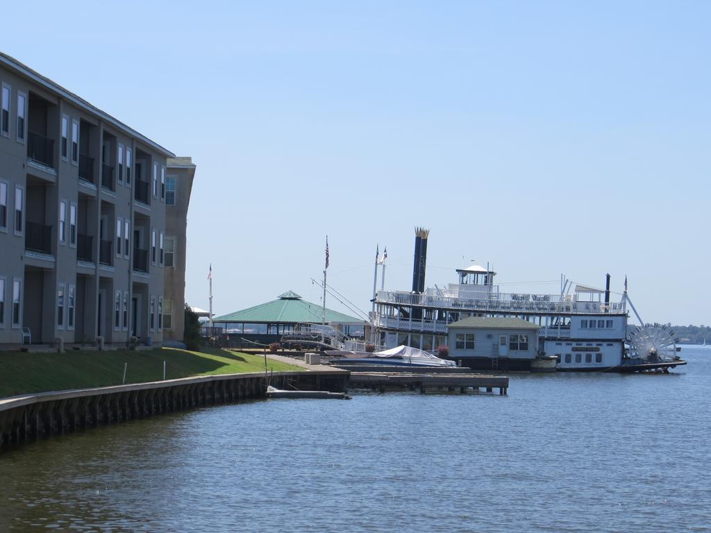 Sunset Harbor Resort Willis Exterior foto